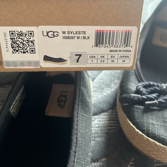 Black/ UGG’s excellent condition - Picture 5 of 8